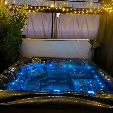Secret Gem 1 Bed Garden Flat Private Luxury Hot Tub Apartment Bournemouth Exterior photo